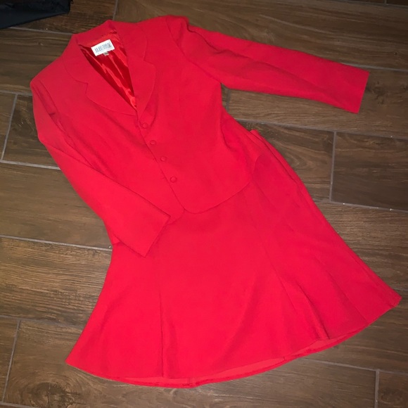 Julian Taylor Dresses & Skirts - 2 piece red women’s Julian Taylor skirt suit 12